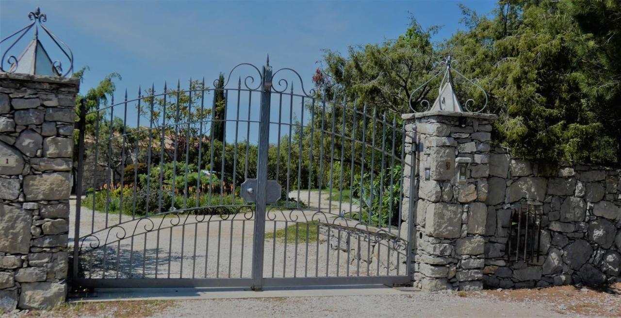 Lou Pic Au Loup Gites De Charme Cazevieille Exterior foto